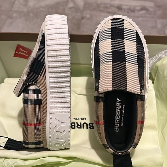 Burberry Kid's Andrew Check Slip-On Sneakers, Archive Beige, NWT, Size 27 - Picture 2 of 6